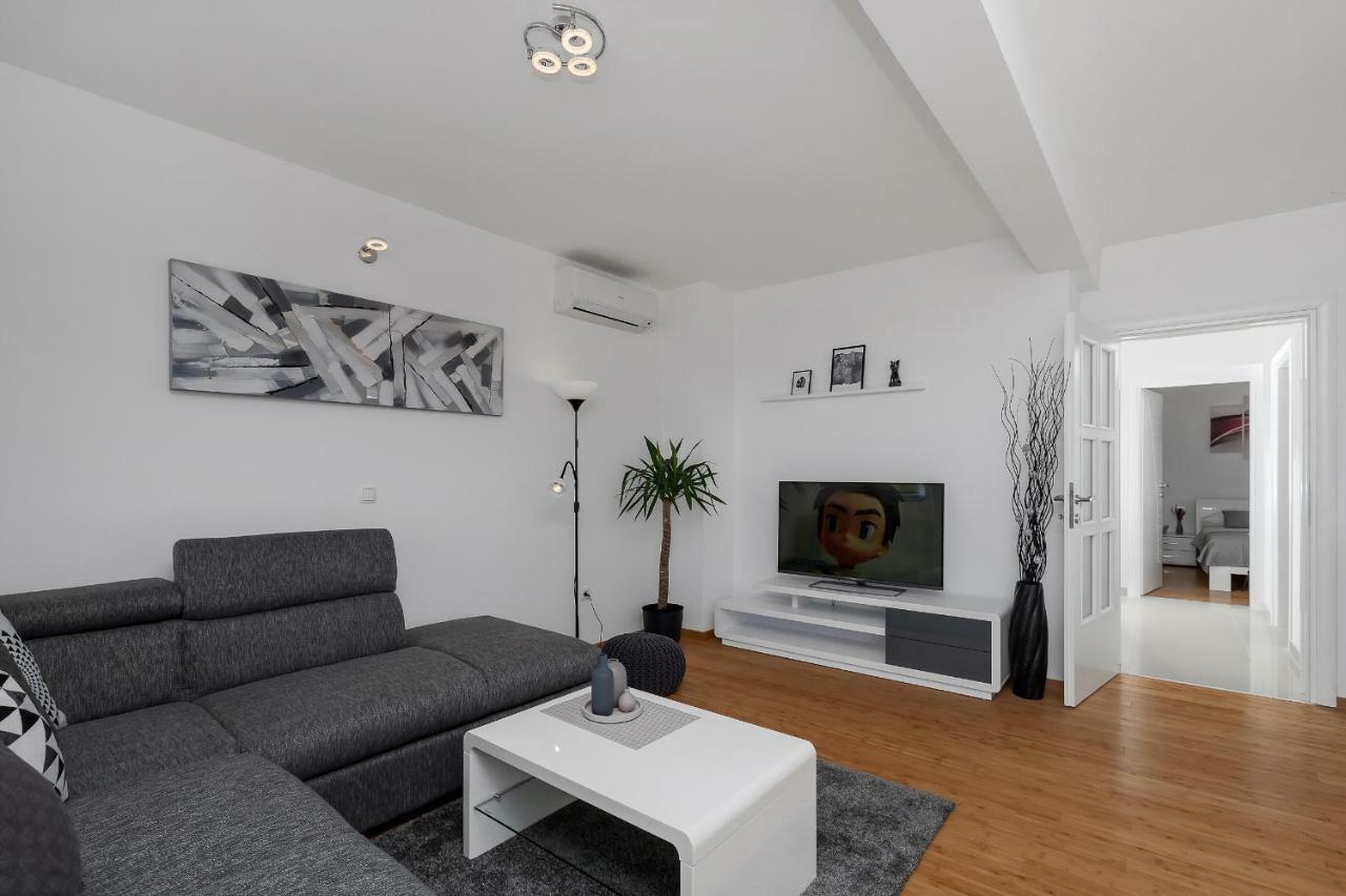 Apartment Silver Makarska Exterior photo